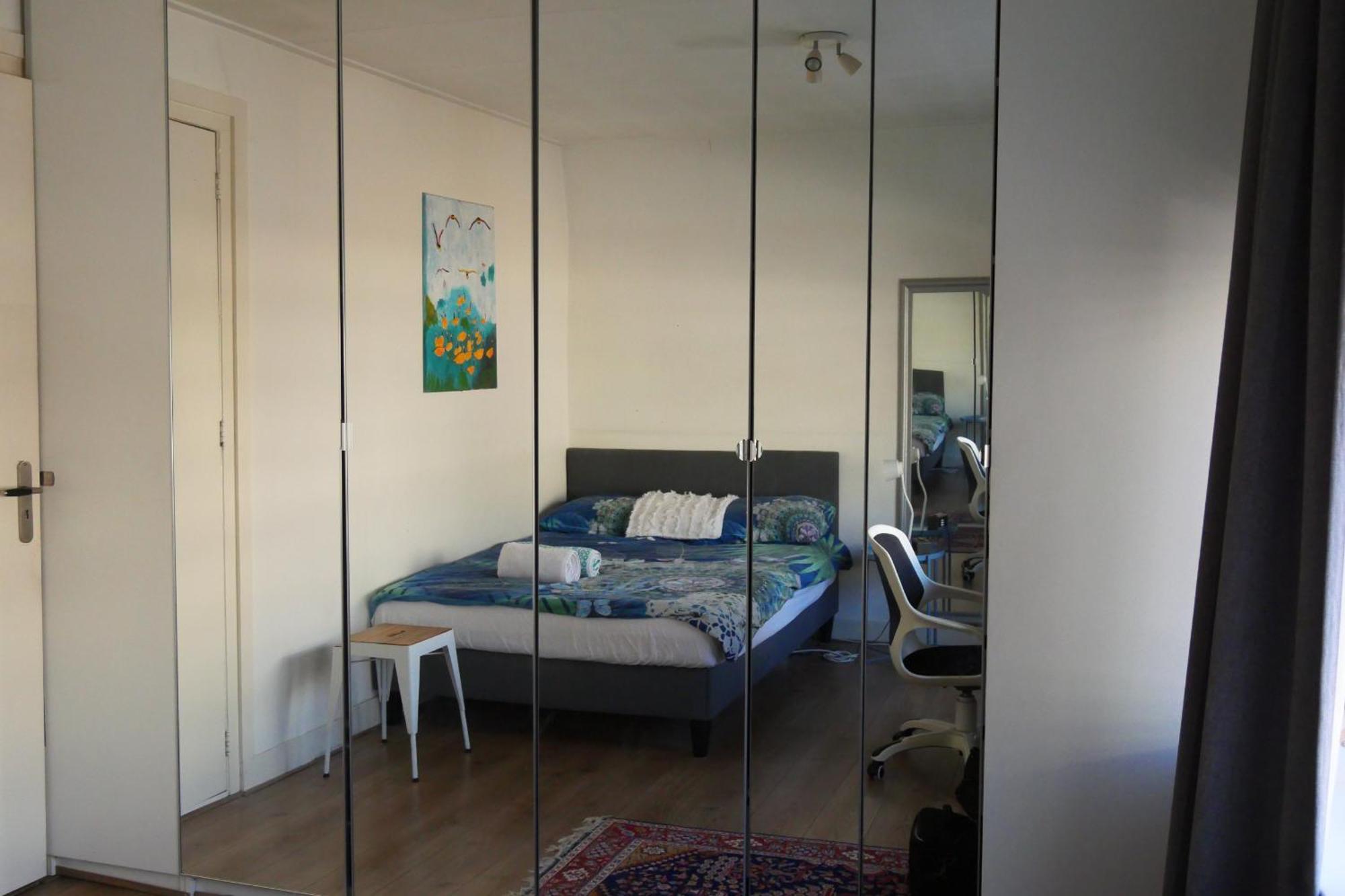 Center With Shared Facilities By Umcg *